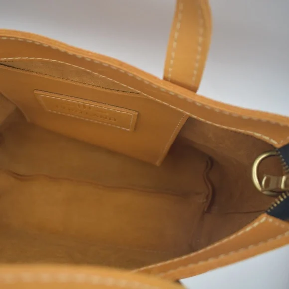 Portland Leather Customized Sunflower Medium Crossbody Tote NWOT - Picture 10 of 13